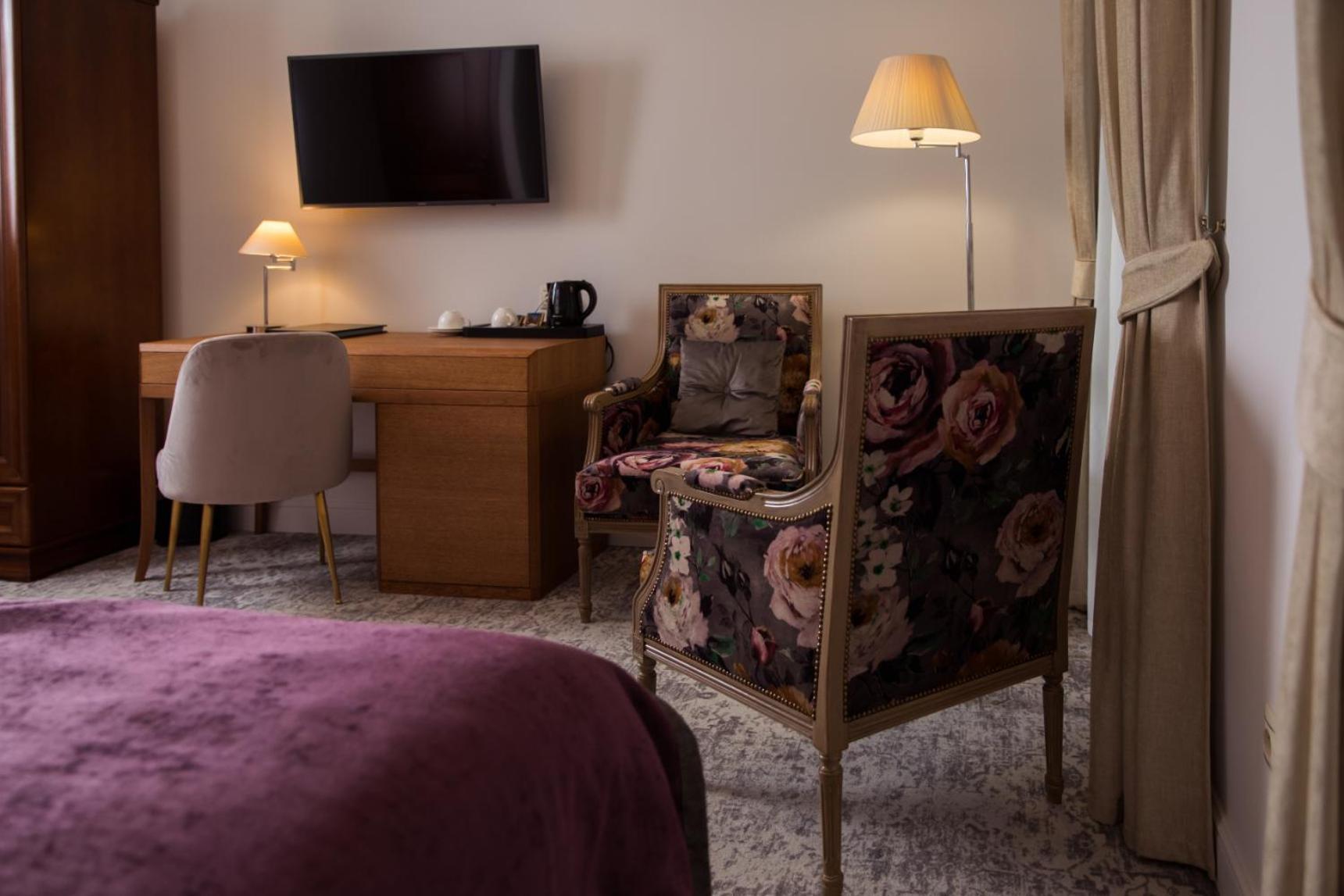 Palac Mojecice Dış mekan fotoğraf